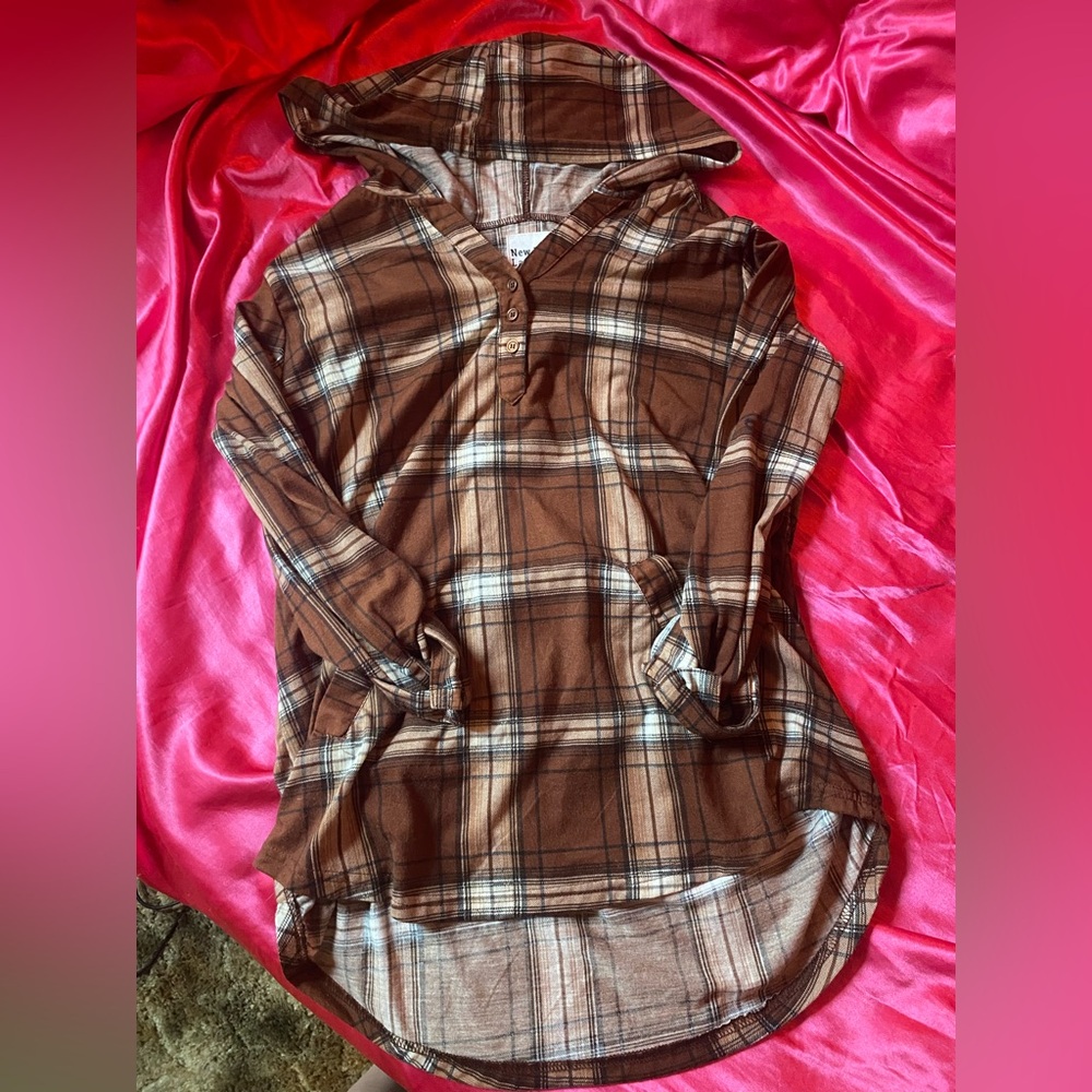 New York Laundry Brown and Tan Plaid Top